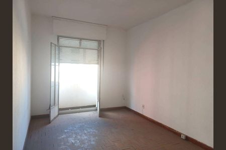Apartamento à venda com 32m², 1 quarto e sem vaga