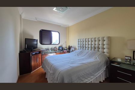 Apartamento à venda com 135m², 3 quartos e 3 vagasSuíte