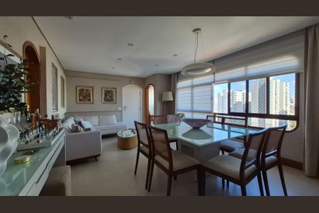 Apartamento à venda com 135m², 3 quartos e 3 vagasSala