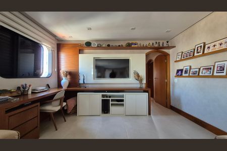 Apartamento à venda com 135m², 3 quartos e 3 vagasSala