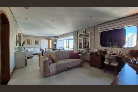 Apartamento à venda com 135m², 3 quartos e 3 vagasSala