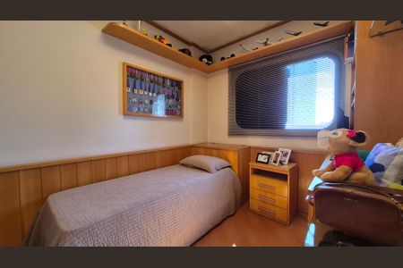 Apartamento à venda com 135m², 3 quartos e 3 vagasQuarto 2