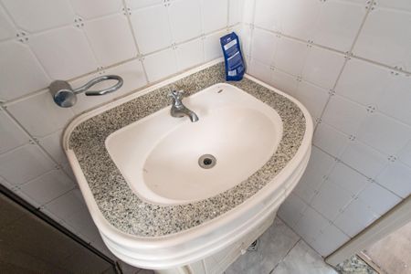 Apartamento para alugar com 60m², 2 quartos e 1 vagaBanheiro da suíte