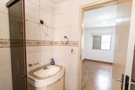 Apartamento para alugar com 60m², 2 quartos e 1 vagaBanheiro da suíte