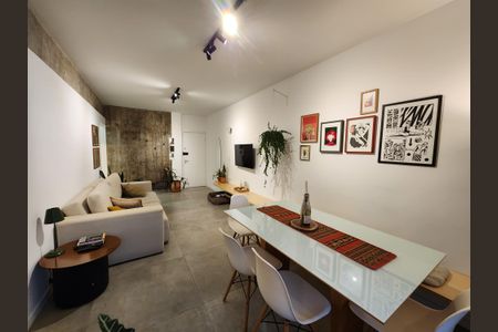 Apartamento à venda com 78m², 2 quartos e 2 vagasSala