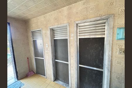 Casa à venda com 350m², 4 quartos e 4 vagasÁrea de Serviço