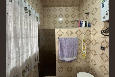 Casa à venda com 350m², 4 quartos e 4 vagasBanheiro 1