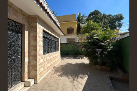 Casa à venda com 350m², 4 quartos e 4 vagasQuintal