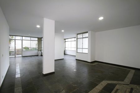 Apartamento para alugar com 300m², 5 quartos e 2 vagasÁrea comum - Salão de festas