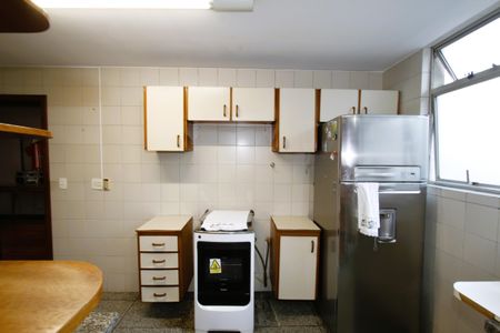 Apartamento para alugar com 300m², 5 quartos e 2 vagasCozinha