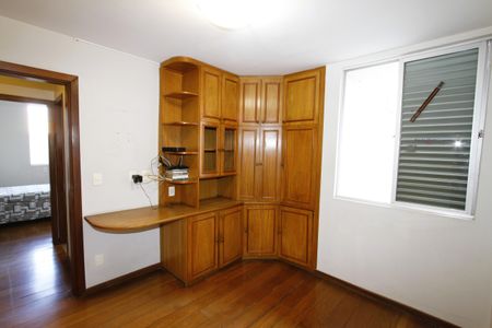 Apartamento para alugar com 300m², 5 quartos e 2 vagasQuarto 3
