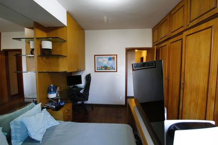 Apartamento para alugar com 300m², 5 quartos e 2 vagasSuíte