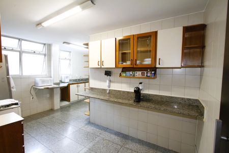 Apartamento para alugar com 300m², 5 quartos e 2 vagasCozinha