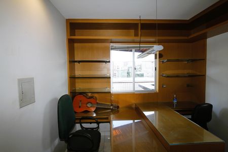 Apartamento para alugar com 300m², 5 quartos e 2 vagasEscritório