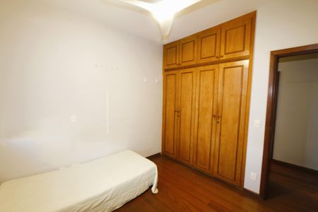 Apartamento para alugar com 300m², 5 quartos e 2 vagasQuarto 2