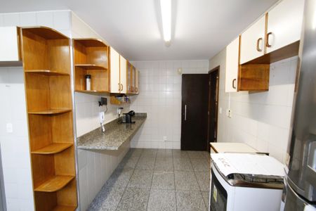 Apartamento para alugar com 300m², 5 quartos e 2 vagasCozinha