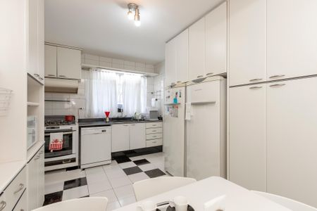Apartamento à venda com 160m², 3 quartos e 2 vagasCozinha
