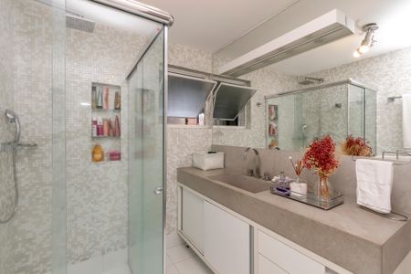 Apartamento à venda com 160m², 3 quartos e 2 vagasBanheiro