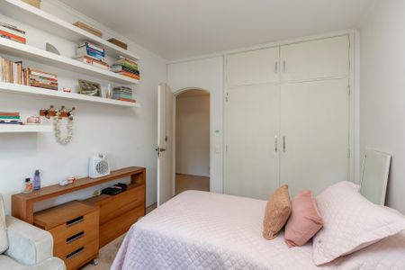 Apartamento à venda com 160m², 3 quartos e 2 vagasQuarto 2