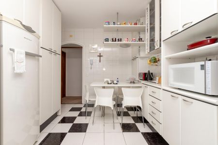 Apartamento à venda com 160m², 3 quartos e 2 vagasCozinha