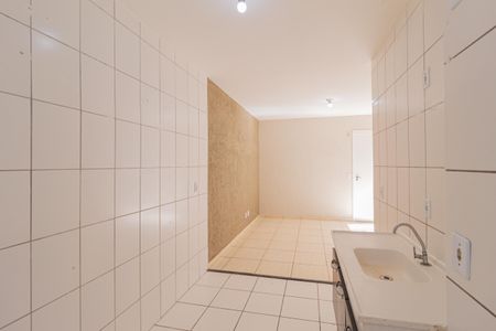 Apartamento para alugar com 49m², 2 quartos e 1 vaga Apartamento para alugar com 49m², 2 quartos e 1 vagaCozinha e Área de Serviço