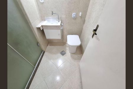 Apartamento à venda com 80m², 3 quartos e 1 vagaBanheiro Social