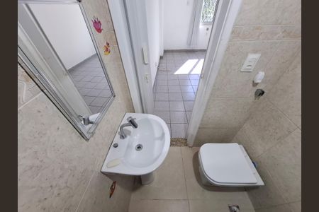 Apartamento à venda com 80m², 3 quartos e 1 vagaBanheiro da suíte