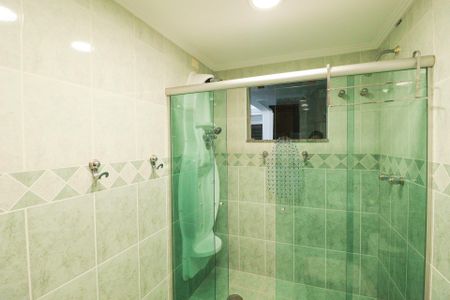 Casa à venda com 800m², 6 quartos e 8 vagasBanheiro Social