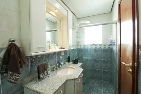 Casa à venda com 800m², 6 quartos e 8 vagasBanheiro da Suíte 1