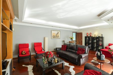 Casa à venda com 800m², 6 quartos e 8 vagasSala de TV