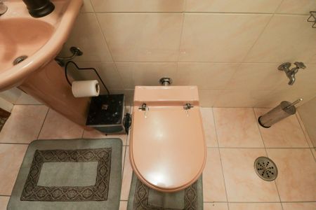 Casa à venda com 800m², 6 quartos e 8 vagasBanheiro do Escritório