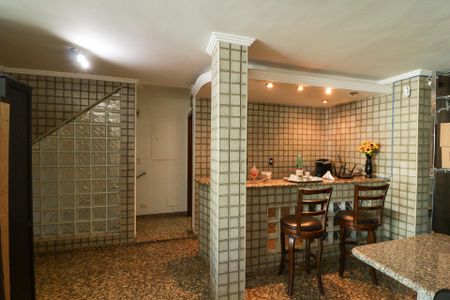 Casa à venda com 800m², 6 quartos e 8 vagasEscritório