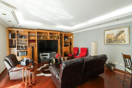 Casa à venda com 800m², 6 quartos e 8 vagasSala de TV