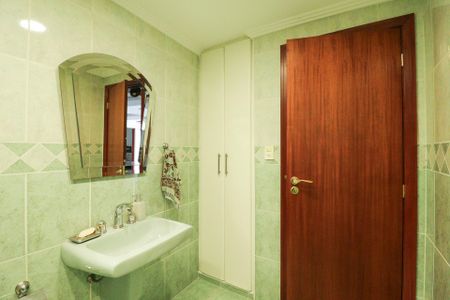 Casa à venda com 800m², 6 quartos e 8 vagasBanheiro Social