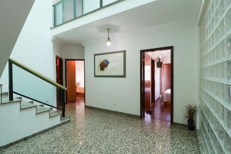 Casa à venda com 800m², 6 quartos e 8 vagasHall dos Quartos