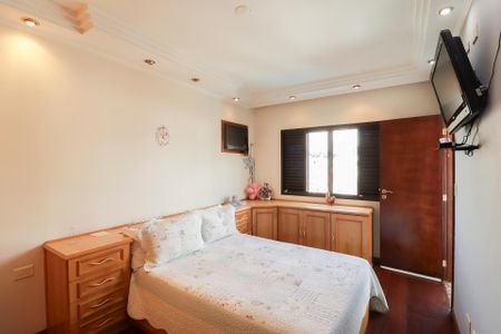 Casa à venda com 800m², 6 quartos e 8 vagasSuíte 2