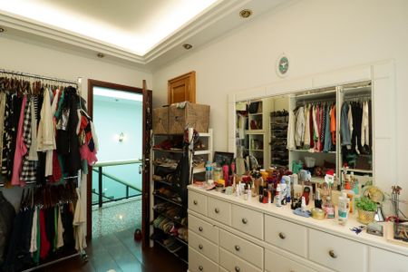 Casa à venda com 800m², 6 quartos e 8 vagasQuarto 2