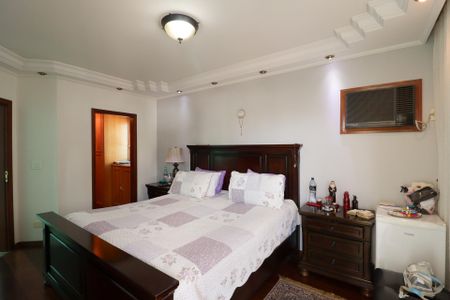 Casa à venda com 800m², 6 quartos e 8 vagasSuíte 3