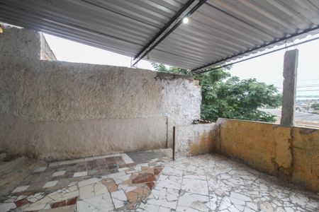 Casa para alugar com 100m², 2 quartos e sem vaga Casa para alugar com 100m², 2 quartos e sem vagaVaranda