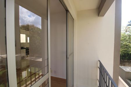 Apartamento para alugar com 52m², 2 quartos e 1 vaga Varanda