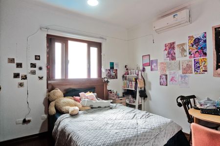 Casa à venda com 434m², 4 quartos e 5 vagasSuíte 2