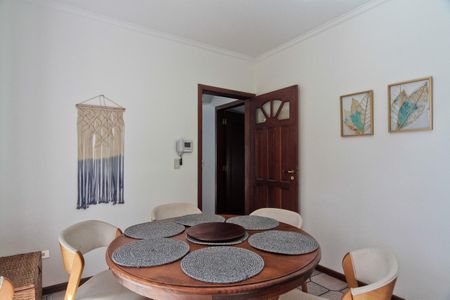 Casa à venda com 434m², 4 quartos e 5 vagasSala