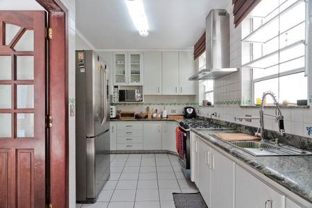 Casa à venda com 434m², 4 quartos e 5 vagasCozinha