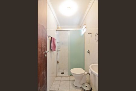 Casa à venda com 434m², 4 quartos e 5 vagasEdicula - banheiro