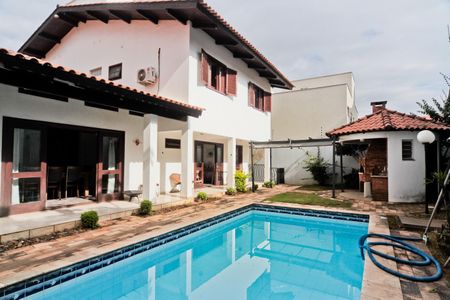 Casa à venda com 434m², 4 quartos e 5 vagasQuintal