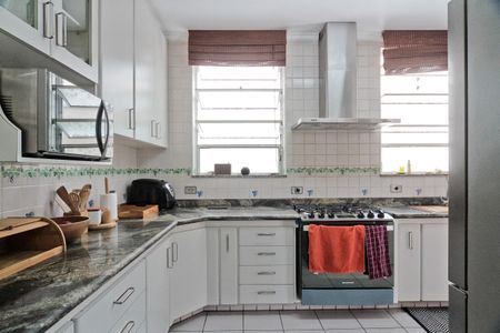 Casa à venda com 434m², 4 quartos e 5 vagasCozinha