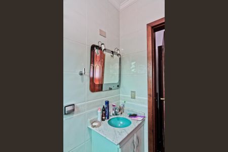 Casa à venda com 434m², 4 quartos e 5 vagasBanheiro da Suíte 2