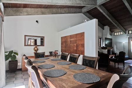 Casa à venda com 434m², 4 quartos e 5 vagasSala