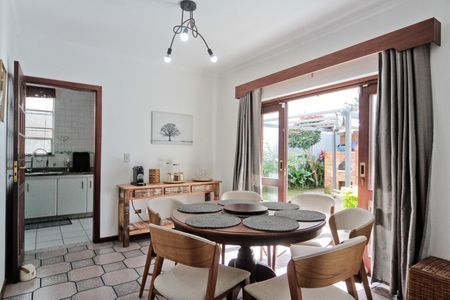 Casa à venda com 434m², 4 quartos e 5 vagasSala