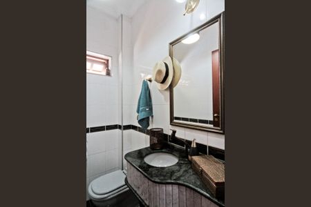 Casa à venda com 434m², 4 quartos e 5 vagasLavabo